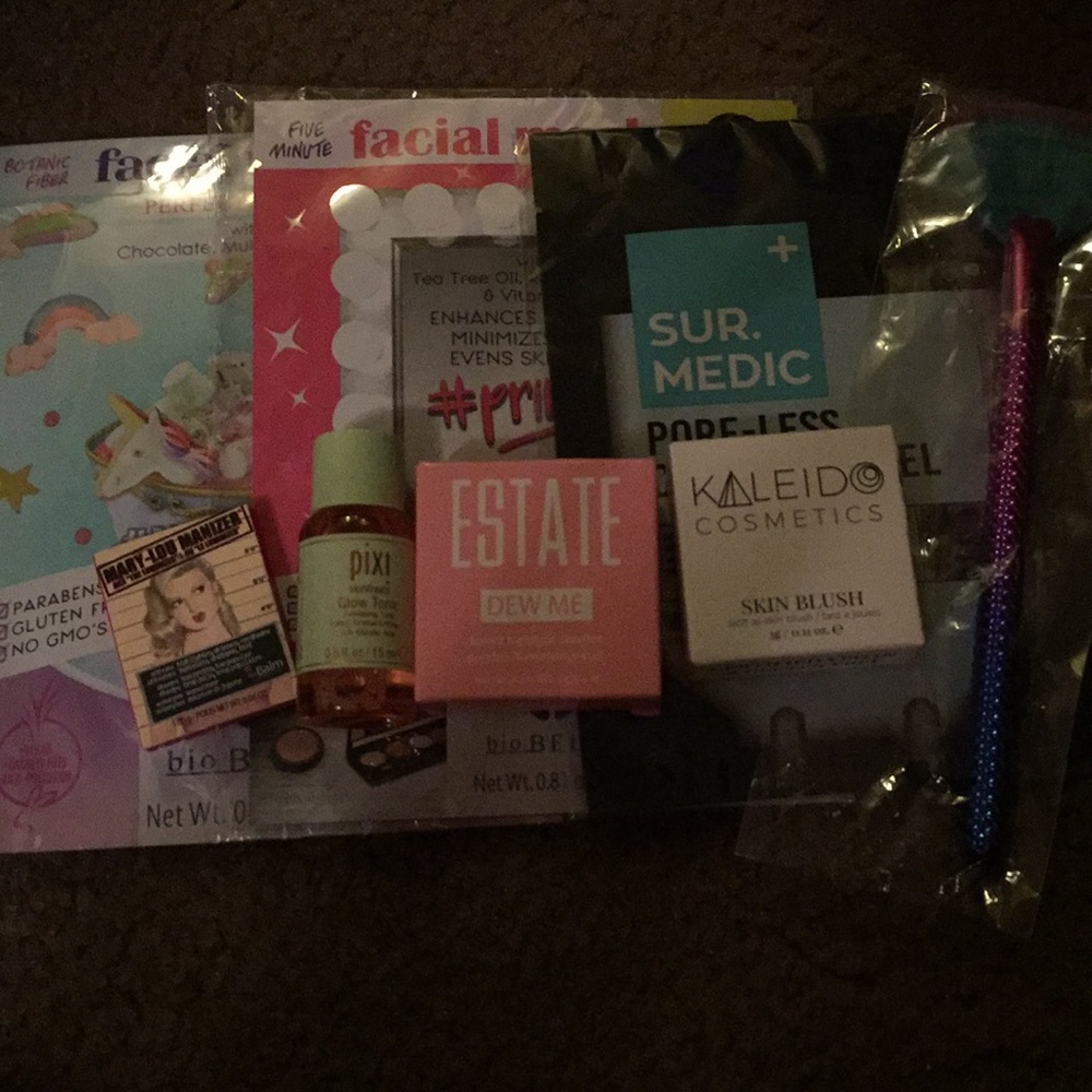 Makeup/face mask bundle